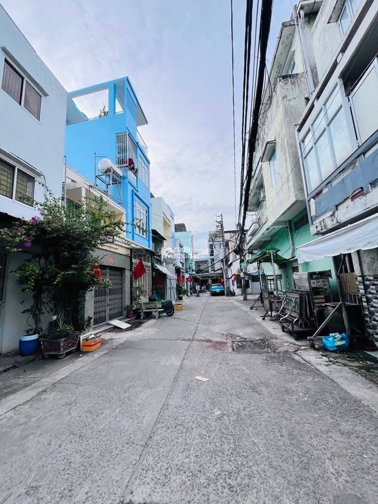 Nhà mới 2 tầng, Quận 6, hẻm rộng nhất Bình Tiên , Sổ Nở hậu,  hoàn công đủ  NHỈNH 5 TỶ 