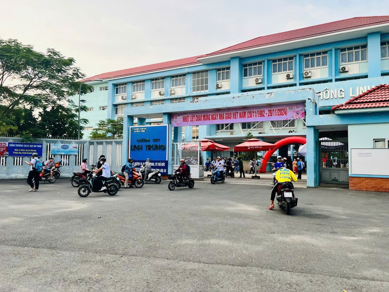 Đất Hiếm Trung Tâm Linh Trung Gần Ngã Tư Thủ Đức, Sổ Riêng, Xe Hơi Vào Tận Nơi, Giá Chỉ 62 triệu/m2