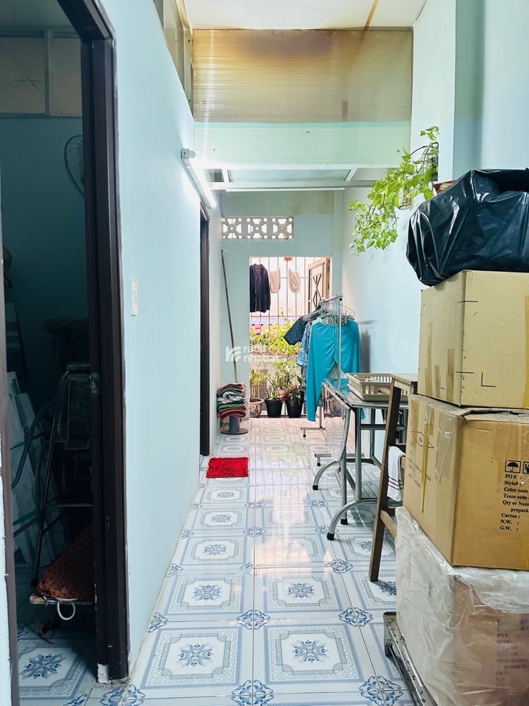 HẺM XE HƠI SÁT NHÀ, LẠC LONG QUÂN, TÂN BÌNH, 38M2 CÓ KC Ở NGAY. GIẢM 350TR CHỈ CÒN 4.23T TL 