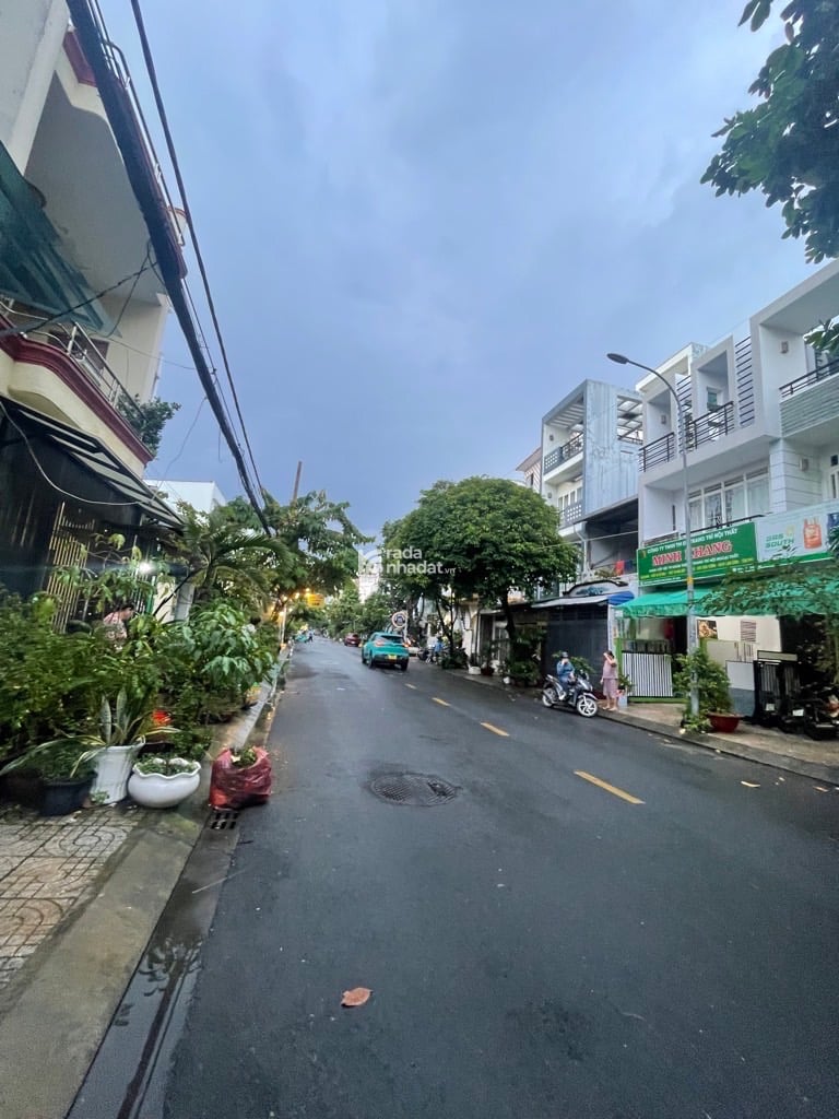 Bán Nhà 4 Tầng Mặt Tiền Kinh Doanh Đường Lê Sao- P. Phú Thạnh- Tân Phú-