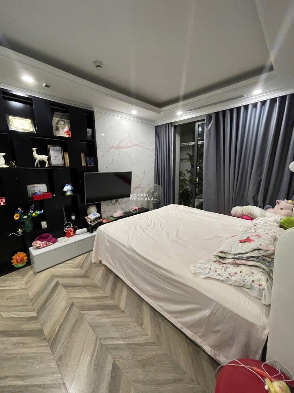 Bán studio 28m2 có ban công dài thoáng tại Sunshine Green Iconic trung tâm Long Biên giá chỉ 2ty58
