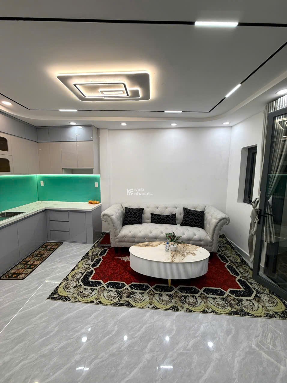 Gần MT Âu Cơ, 35m2 nở hậu, 3PN mới keng, chỉ 4.75 tỷ, dọn vào ở ngay