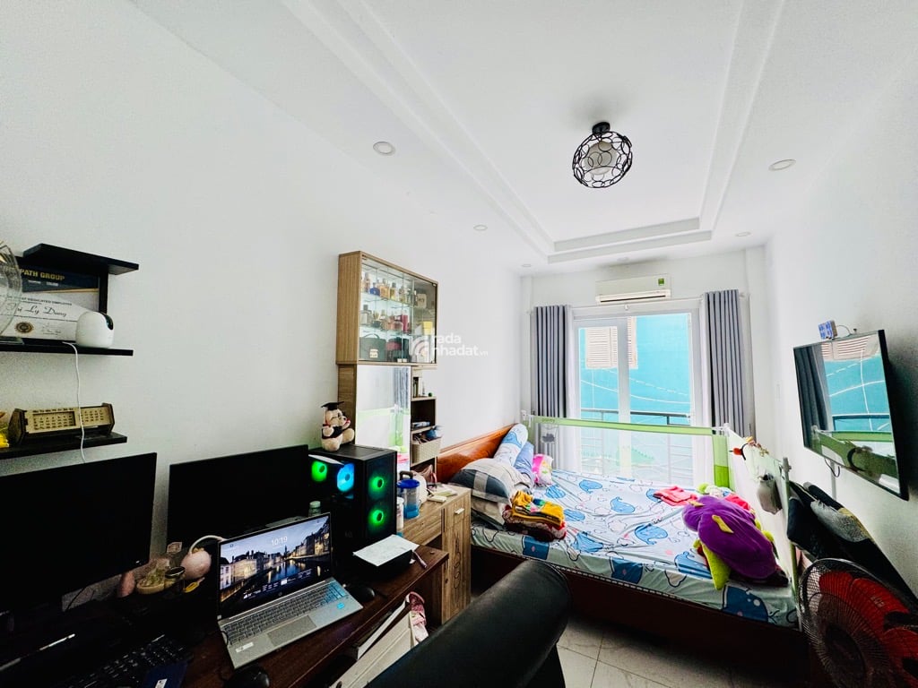 HẺM XE HƠI SÁT NHÀ NGUYỄN ĐÌNH CHIỂU, PHÚ NHUẬN, 3 TẦNG VỪA CẢI TẠO. GIẢM 200TR CHỈ CÒN 6.3T TL 