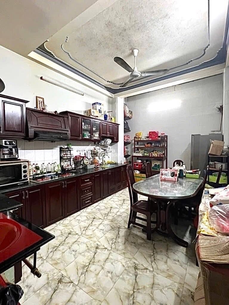 HẺM Ô TÔ - TRẦN HƯNG ĐẠO - 4 TẦNG BTCT -Trần Hưng Đạo P 11 Quận 5