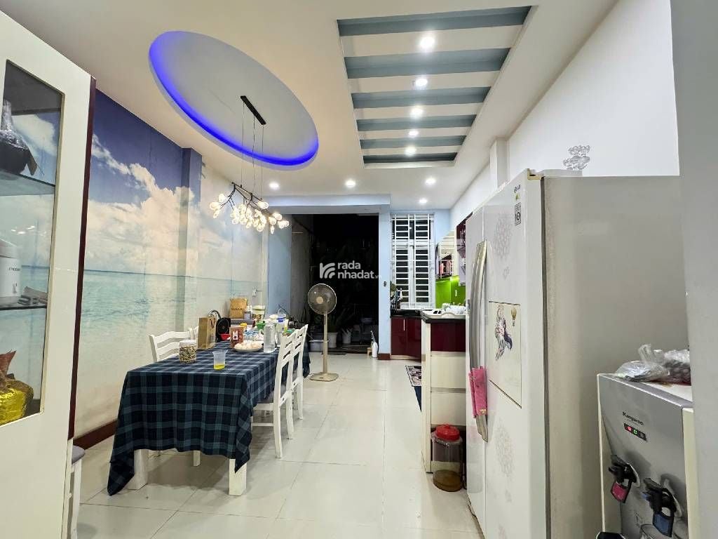 Bán nhà mặt tiền kinh doanh đường Trần Bá Giao - dt 4m*22m - 4 tầng - 14 tỷ bé