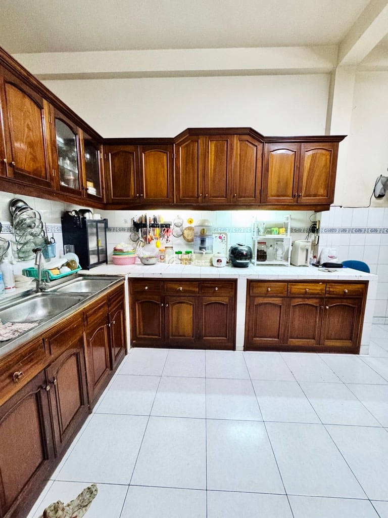 HẺM NHỰA 10M - XE HƠI THÔNG - 4TẦNG BTCT - CHỢ HOÀNG HOA THÁM - KINH DOANH TỐT