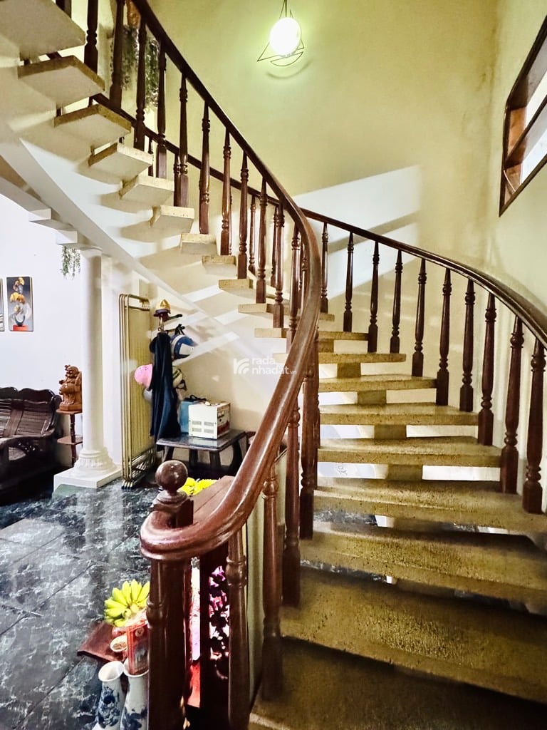 HẺM NHỰA 10M - XE HƠI THÔNG - 4TẦNG BTCT - CHỢ HOÀNG HOA THÁM - KINH DOANH TỐT