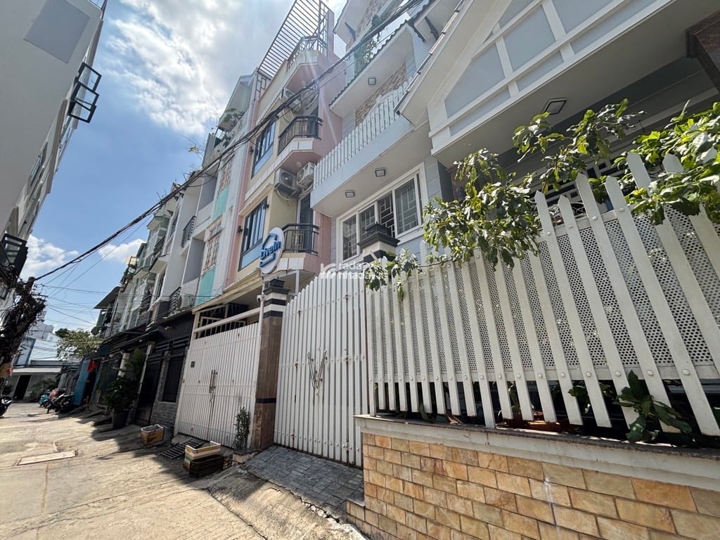 QUẬN 7 - HXH NGUYỄN VĂN QUỲ - 5,2 tỷ - SHR - HOÀN CÔNG CHUẨN; 