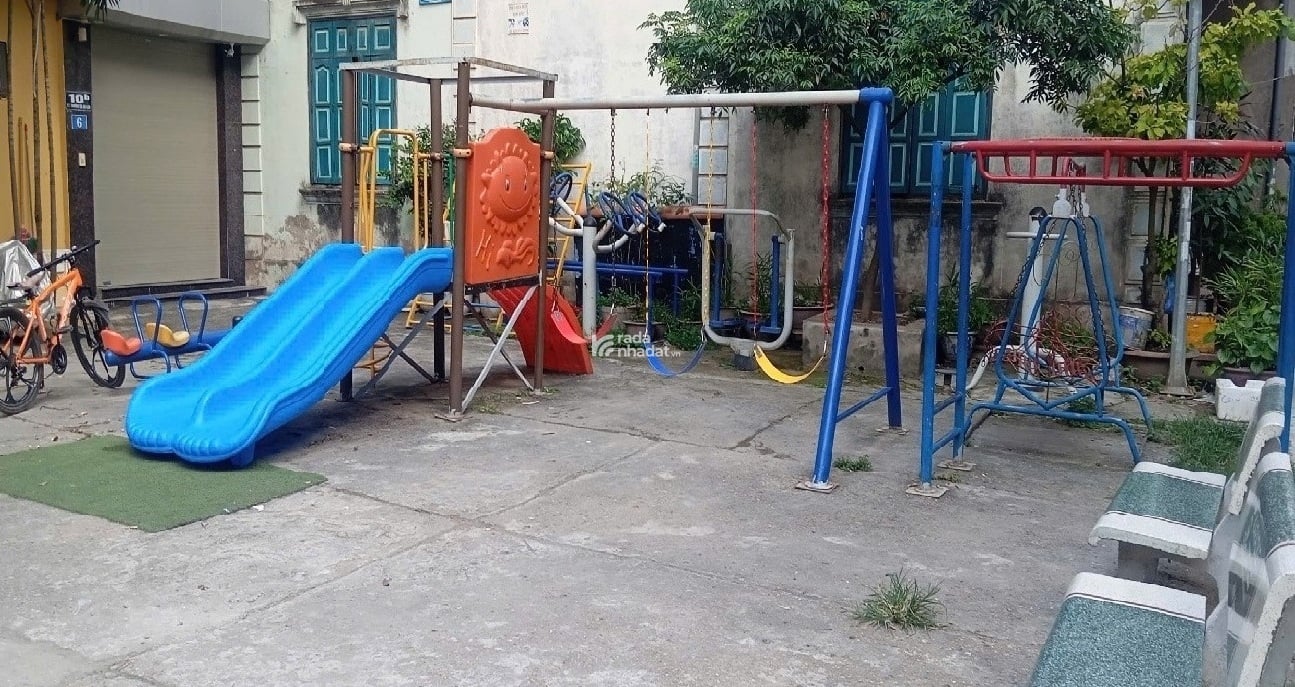 CẦU GIẤY - 52M2 - PHÂN LÔ - VUÔNG VỨC - MẶT TIỀN RỘNG - NHÀ RỘNG - NHÀ TẮM CŨNG RỘNG - HƠN 9 TỶ