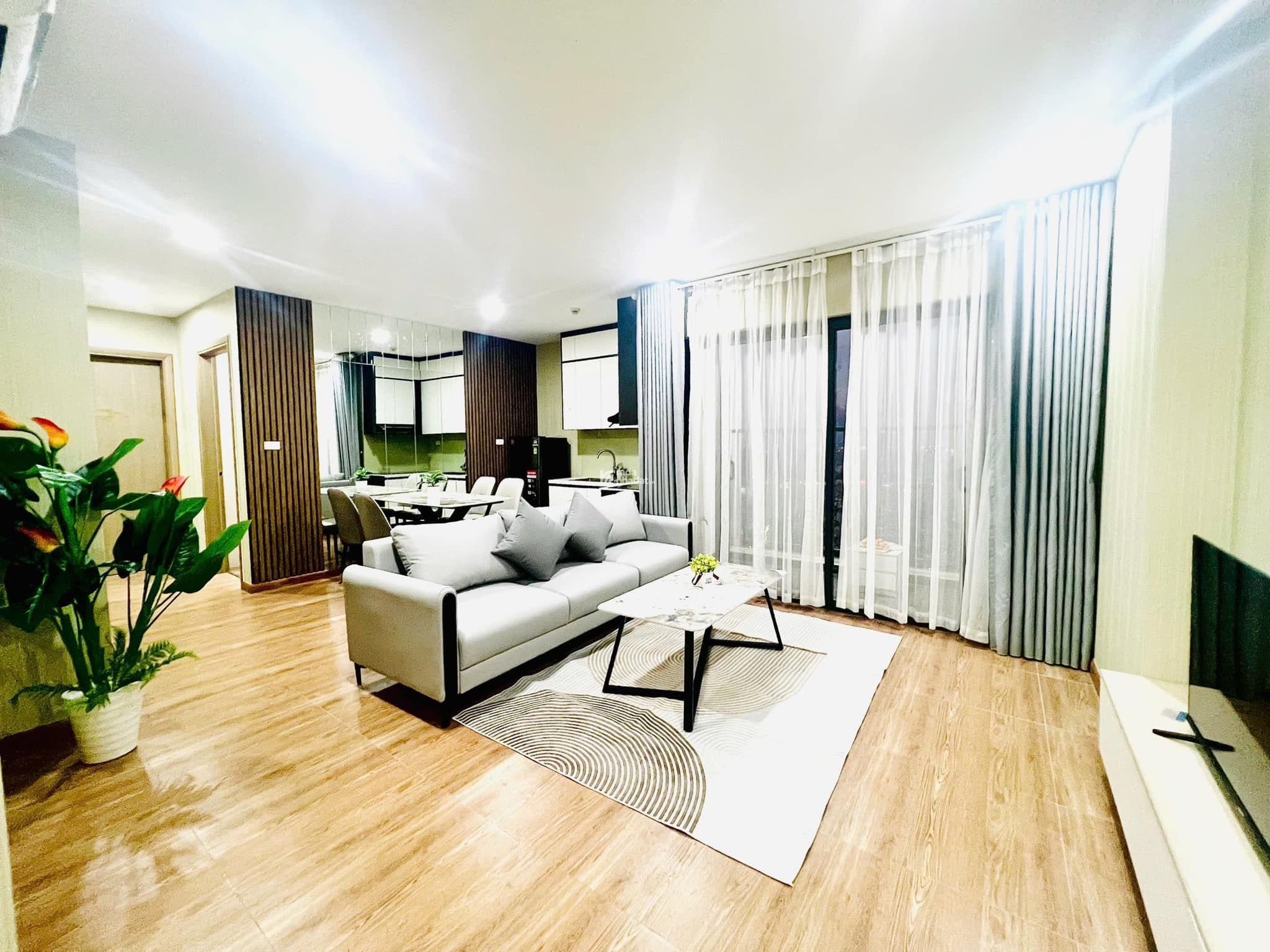 New 100%  Chung cư mini balcon full nội thất, chỉ tính điện và nước, ngay sát tòa nhà Vietel Q10