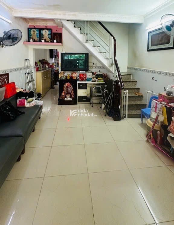 Cơ hội sở hữu căn nhà rộng rãi, xây kiên cố ,vị trí trung tâm Quận 8!