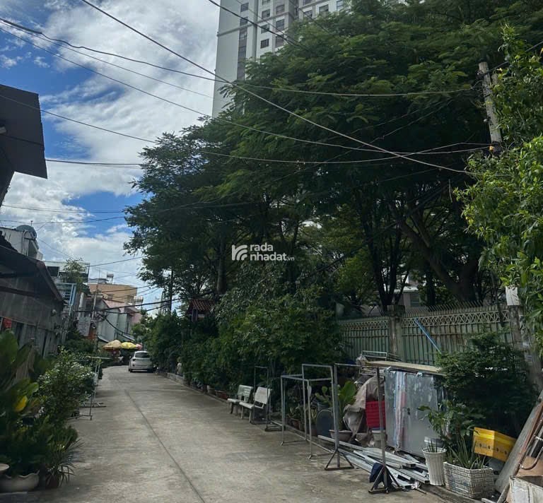 Cơ hội sở hữu căn nhà rộng rãi, xây kiên cố ,vị trí trung tâm Quận 8!