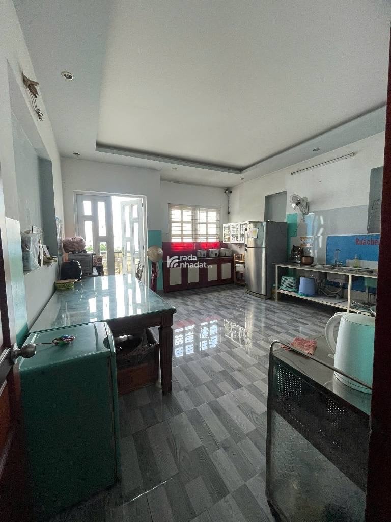 Bán nhà mặt tiền đường Chuyên Dùng Chính Q7 - 9x30 cho thuê 42tr/tháng - ngay cầu phú xuân - 17.9Ty