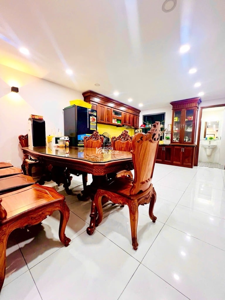 SÁT VÁCH Q10, MẶT TIỀN ĐẶNG LỘ, TÂN BÌNH, 80M2 KẾT CẤU HOA HẬU. GIẢM 350TR CHỈ 15.5T TL 