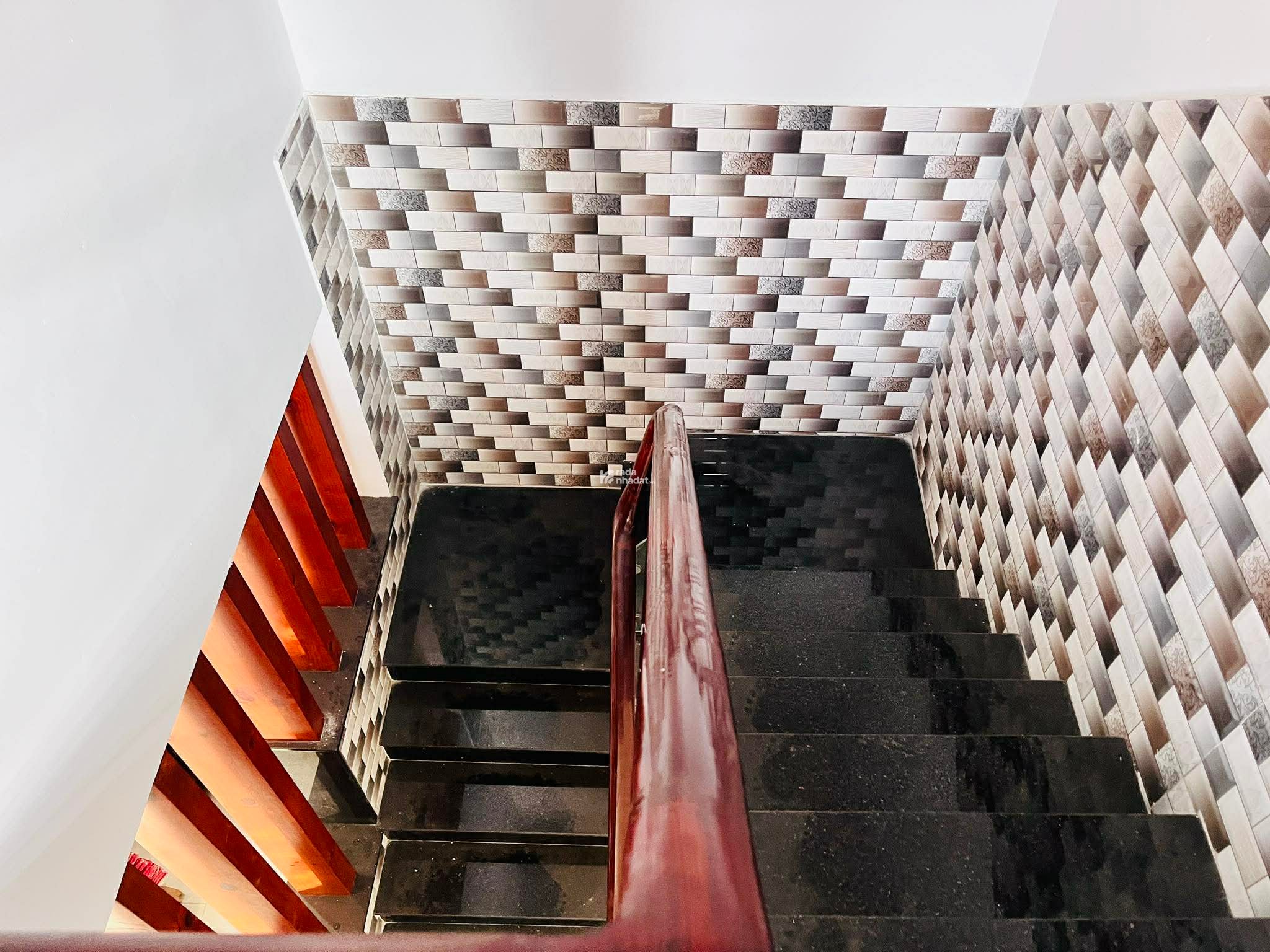 Bán Nhà và Xưởng.Xuân Thới Thượng, Gần Chợ Đầu Mối Hóc Môn. 880m2, Ngang 24m Đường 8m Thông.