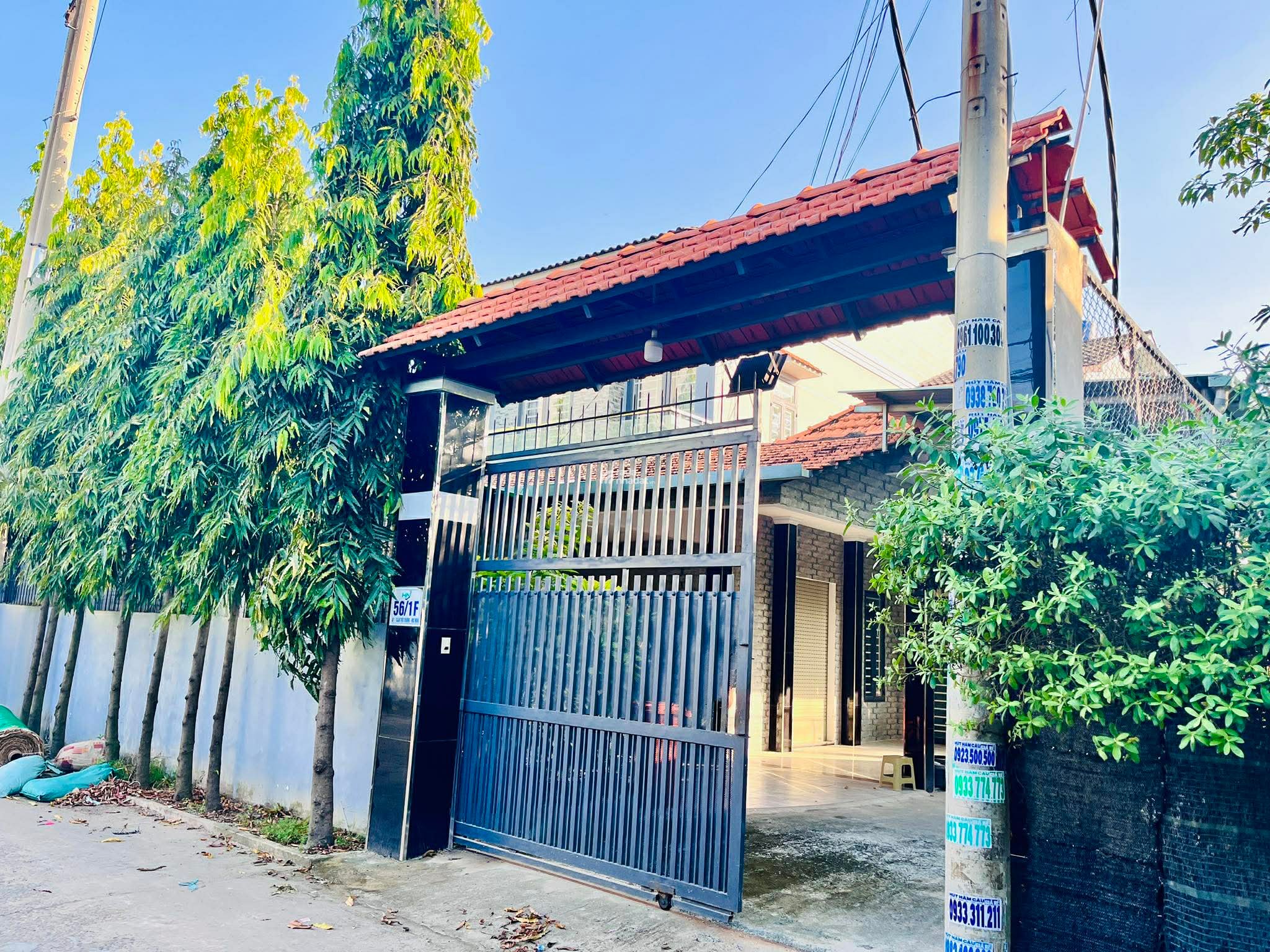 Bán Nhà và Xưởng.Xuân Thới Thượng, Gần Chợ Đầu Mối Hóc Môn. 880m2, Ngang 24m Đường 8m Thông.