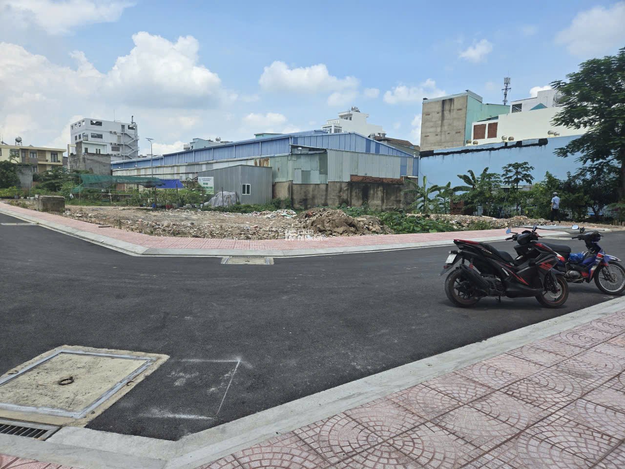 đất đẹp lô góc 71m2, hẻm 131 An Dương Vương, sổ riêng, giá 6.3 tỷ