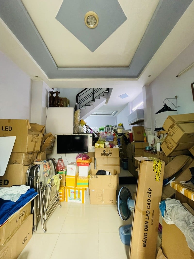 Nhà Tân Phú hẻm nhựa 7m thông, 40m2 2 tầng không lộ giới chỉ 5,9 tỷ. Giá tốt đầu tư.