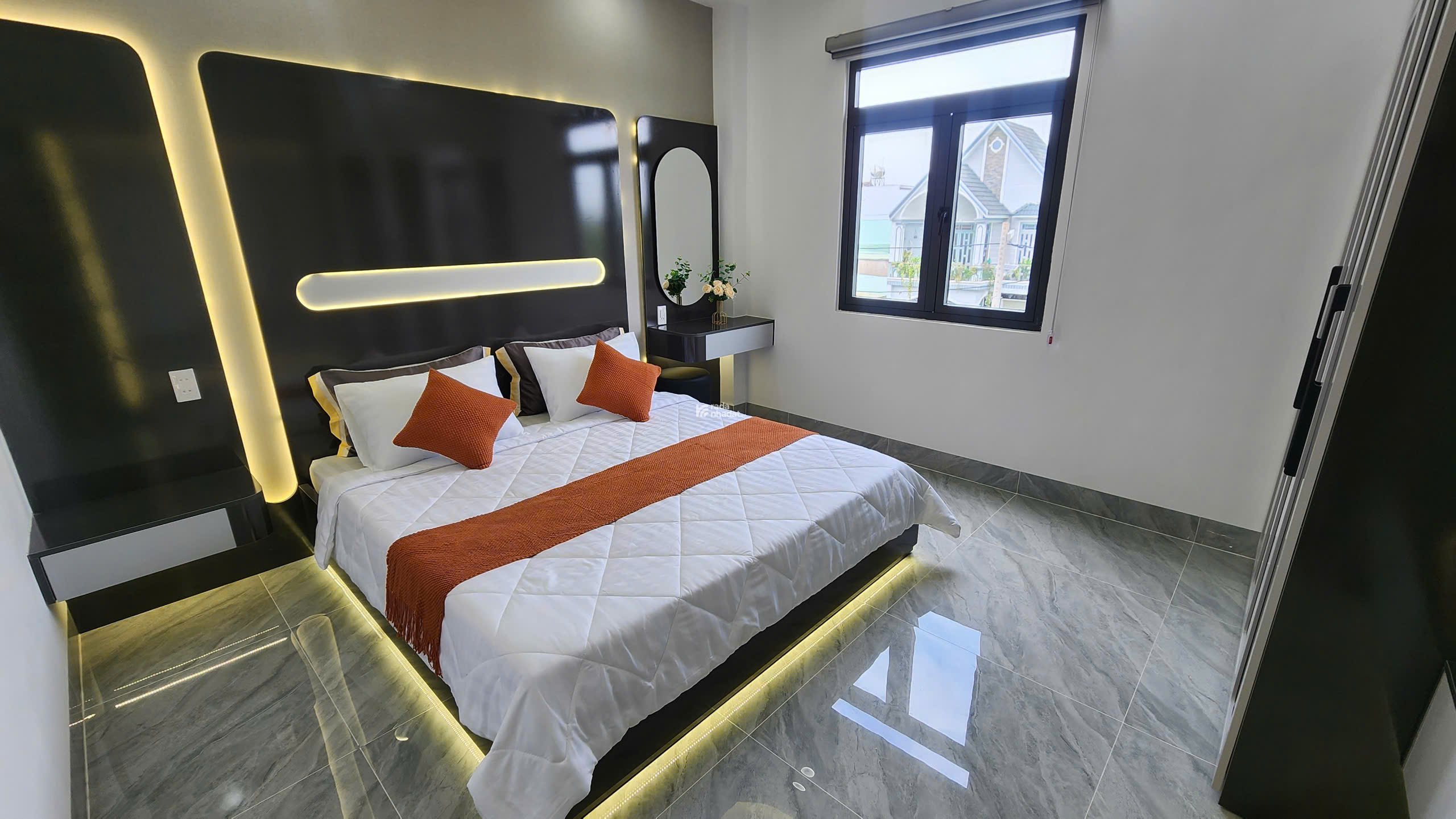 CẶP SIÊU PHẨM KHU VIP TX25 - TOÀN NHÀ LẦU SANG TRỌNG 6.X TỶ