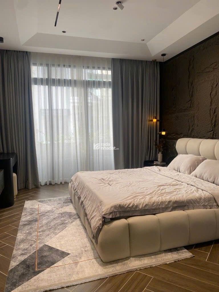 Nhà đẹp có bãi ôtô  cách PMH 1 phút - đẹp full nội thất -4*16--64 MV - nhỉnh 7T TL