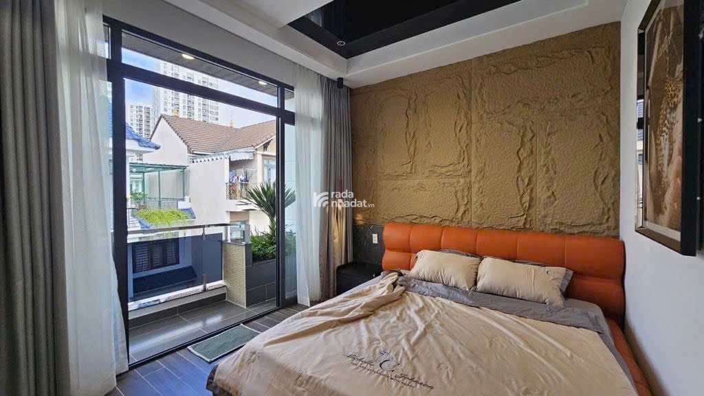 Nhà đẹp có bãi ôtô  cách PMH 1 phút - đẹp full nội thất -4*16--64 MV - nhỉnh 7T TL