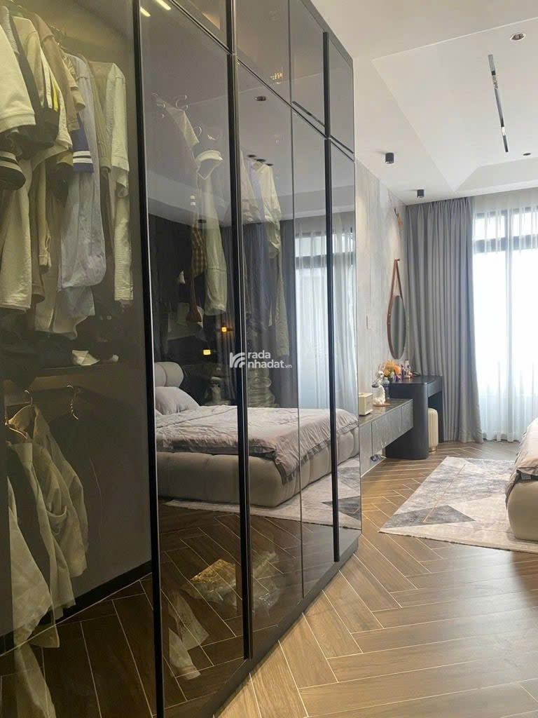 Nhà đẹp có bãi ôtô  cách PMH 1 phút - đẹp full nội thất -4*16--64 MV - nhỉnh 7T TL