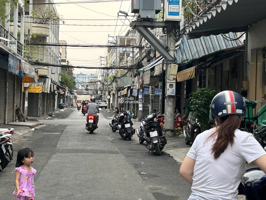 SIÊU PHẨM, SÁT HXH QUANG ĐỊNH, BÌNH THẠNH, 77M2 CÓ KC Ở NGAY. GIẢM 650TR CHỈ 7.8T 