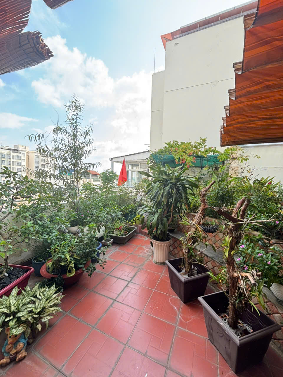 BÁN CĂN HỘ SKY GARDEN 3, PHÚ MỸ HƯNG QUẬN 7 ( 2 TẦNG SÂN THƯỢNG)
