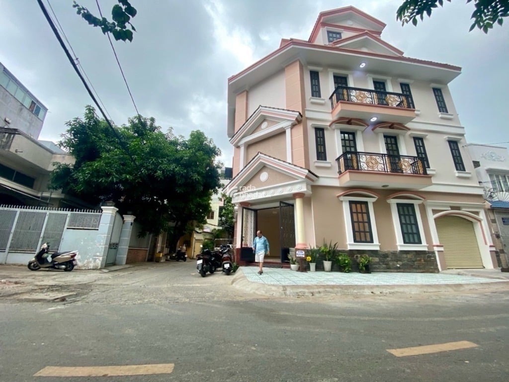 BIỆT THỰ - GÓC 2 MẶT TIỀN ĐƯỜNG 12M CÓ LỀ - TRUNG TÂM QUẬN TÂN PHÚ - GIÁP TÂN BÌNH - 4 TẦNG BTCT - 