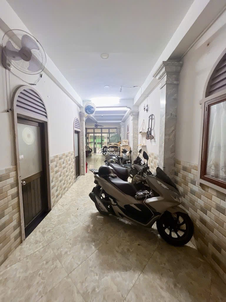 BÁN NHÀ 3 TẦNG 112m2, 1 SẸC,LIÊN KHU 10-11, DÒNG TIỀN 25tr - GÍA 8,7 TỶ