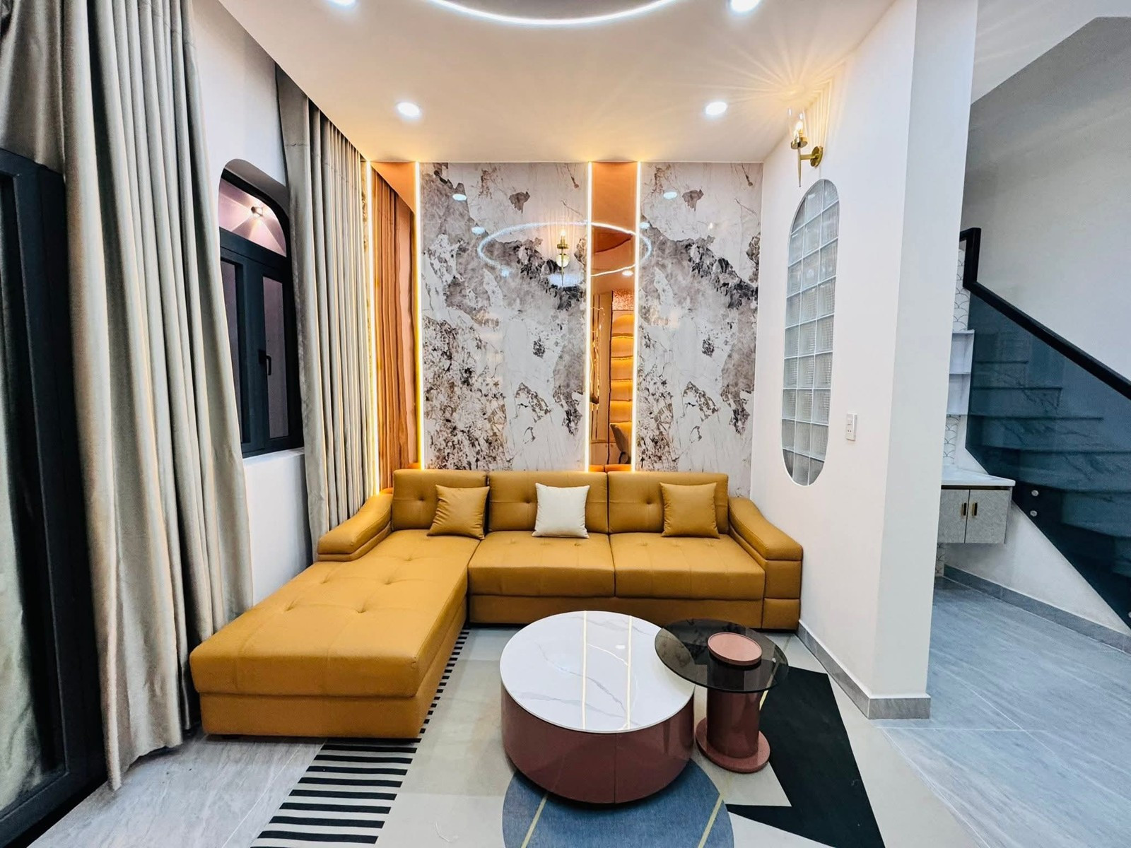 NHÀ ĐẸP Ở NGAY 4 TẦNG HẺM THÔNG GẦN TRƯỜNG ĐOÀN THỊ ĐIỂM 34m2 CHỈ 7,3 TỶ.