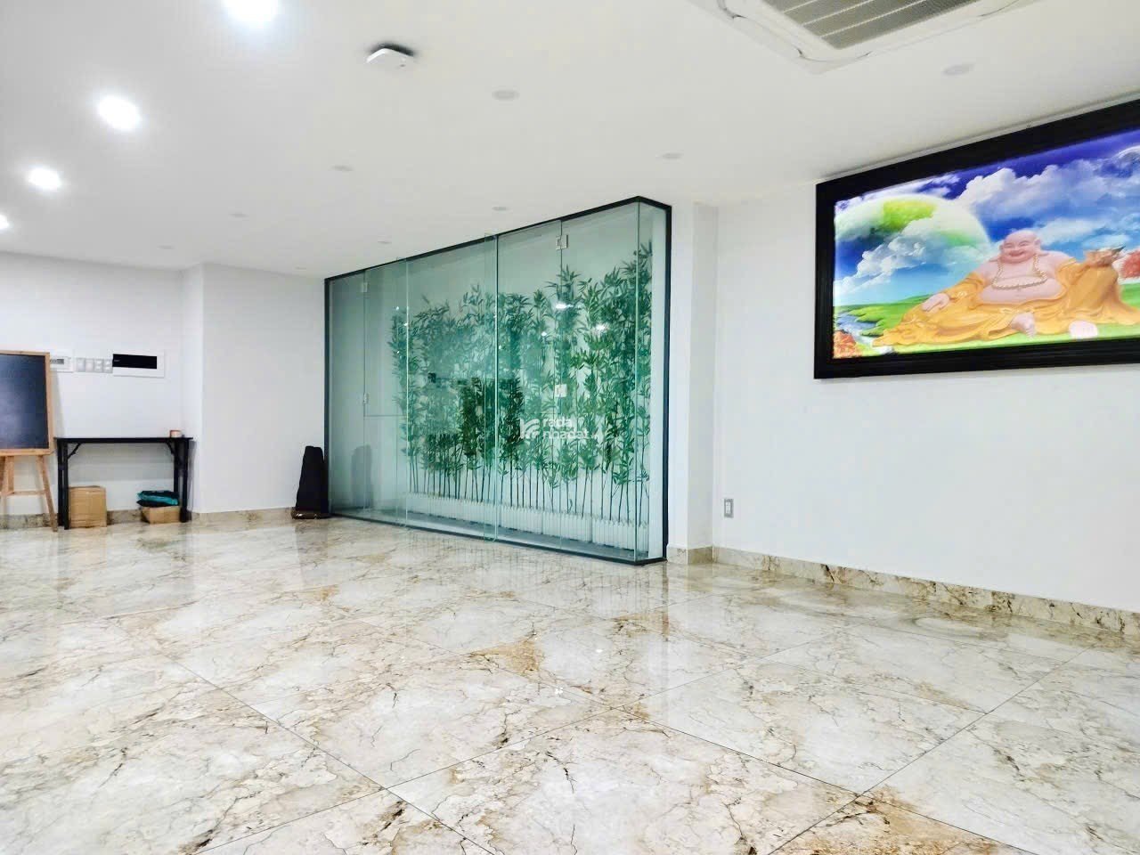 BÁN GẤP TOÀ NHÀ VĂN PHÒNG 8 TẦNG - DT 190m2 NỞ HẬU - MẶT TIỀN ĐƯỜNG NGUYỄN VĂN NGHI