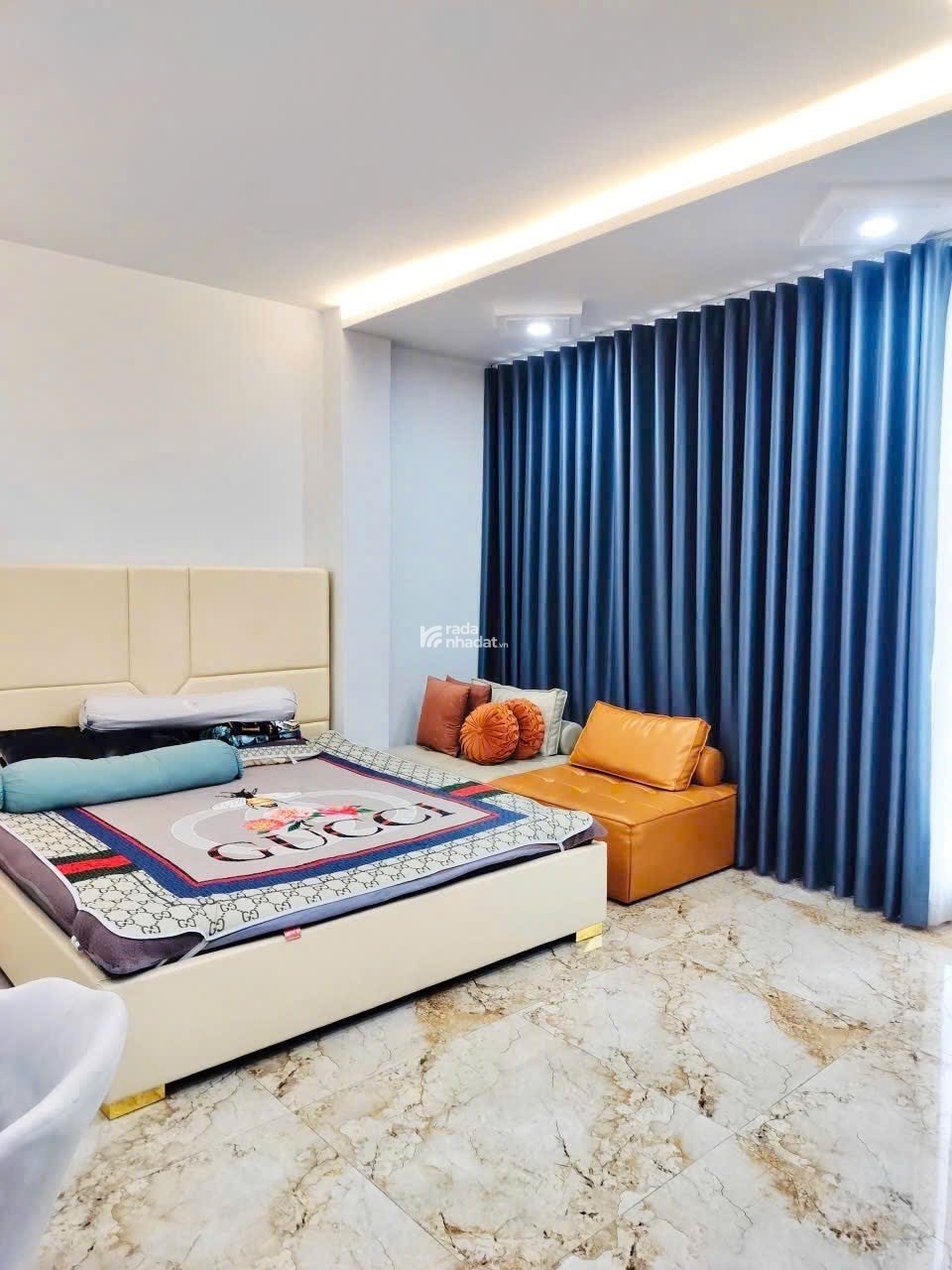 BÁN GẤP TOÀ NHÀ VĂN PHÒNG 8 TẦNG - DT 190m2 NỞ HẬU - MẶT TIỀN ĐƯỜNG NGUYỄN VĂN NGHI
