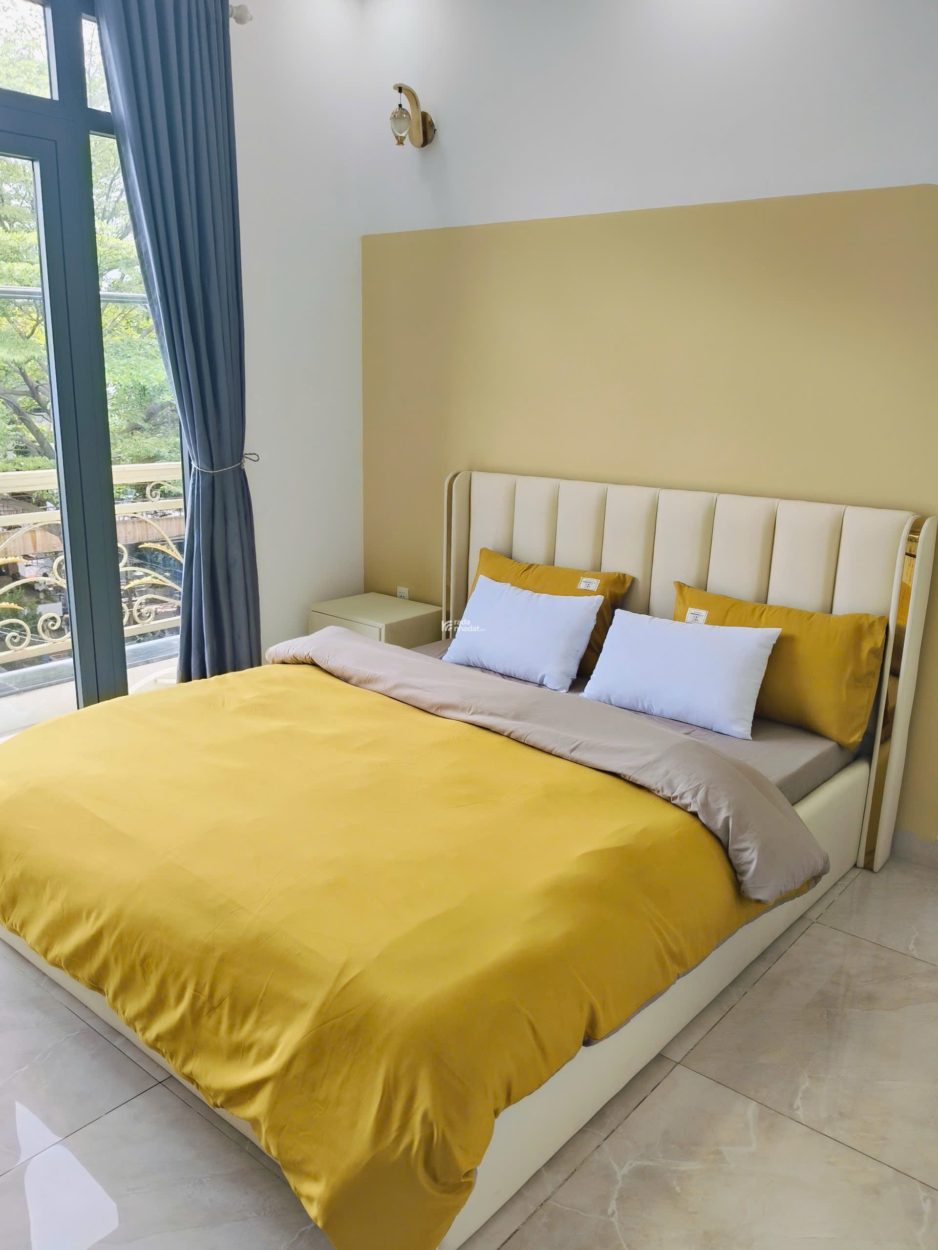 SIÊU PHẨM MẶT TIỀN DƯƠNG QUẢNG HÀM  GÒ VẤP 5 tầng. Có vỉa hè chỉ 14 tỷ