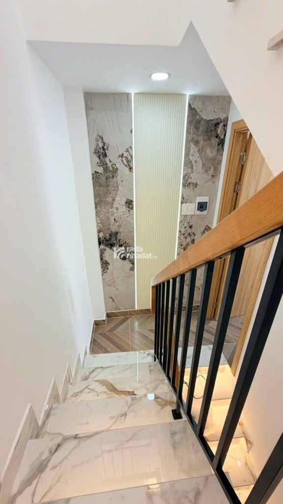 TÂN BÌNH 2” - GẦN GA T3 TSN, GA METRO TÀU ĐIỆN NGẦM - 4 TẦNG MỚI - 3 PHÒNG  SÂN THƯỢNG CHILL