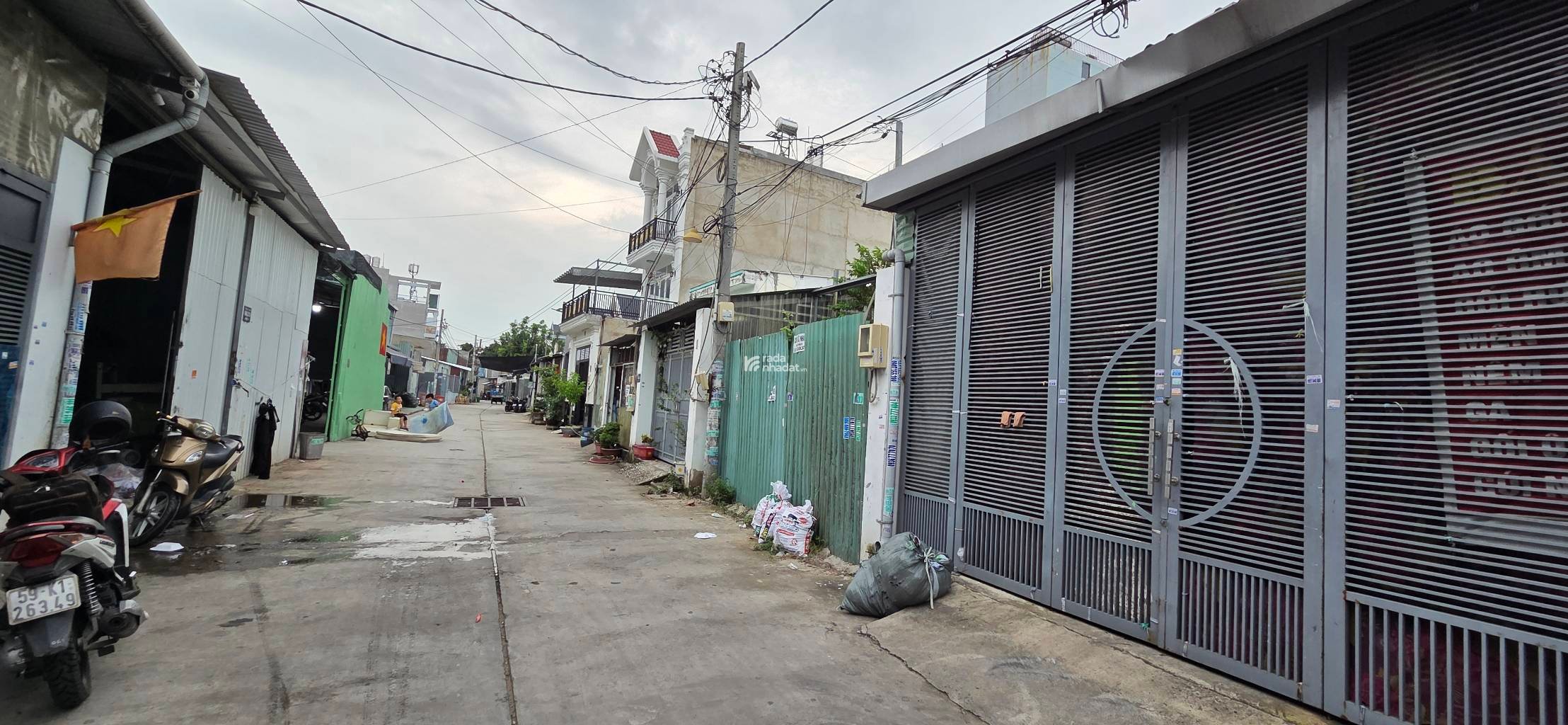 NHÀ C4 187M2 NGANG 5.2M NỞ HẬU 8.5M HẺM XE TẢI CÁCH AEON TÂN PHÚ 3 PHÚT