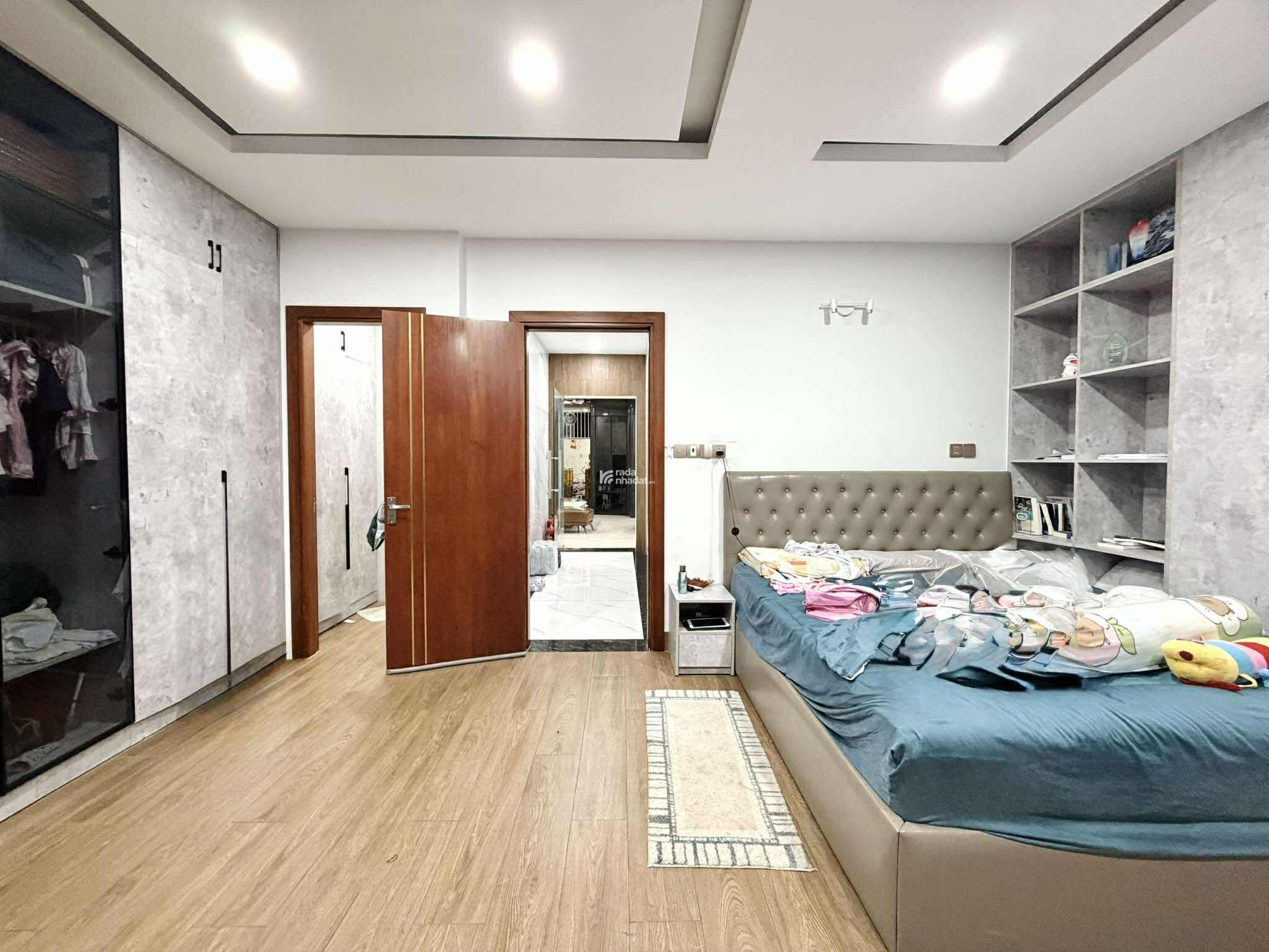 TOÀ NHÀ 8 TẦNG THANG MÁY - LÔ GÓC 3 MẶT THOÁNG - 13 PHÒNG HẺM NHỰA 6M - 24 TỶ