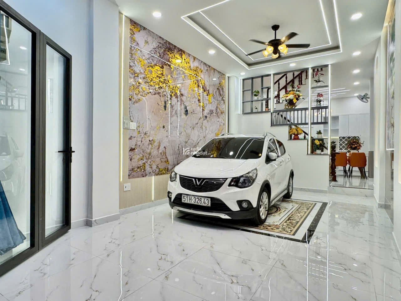 Nhà mới 4 tầng  full nội thất xe hơi ngủ trong nhà, dt 4x12m , Giá 6.5 tỷ
