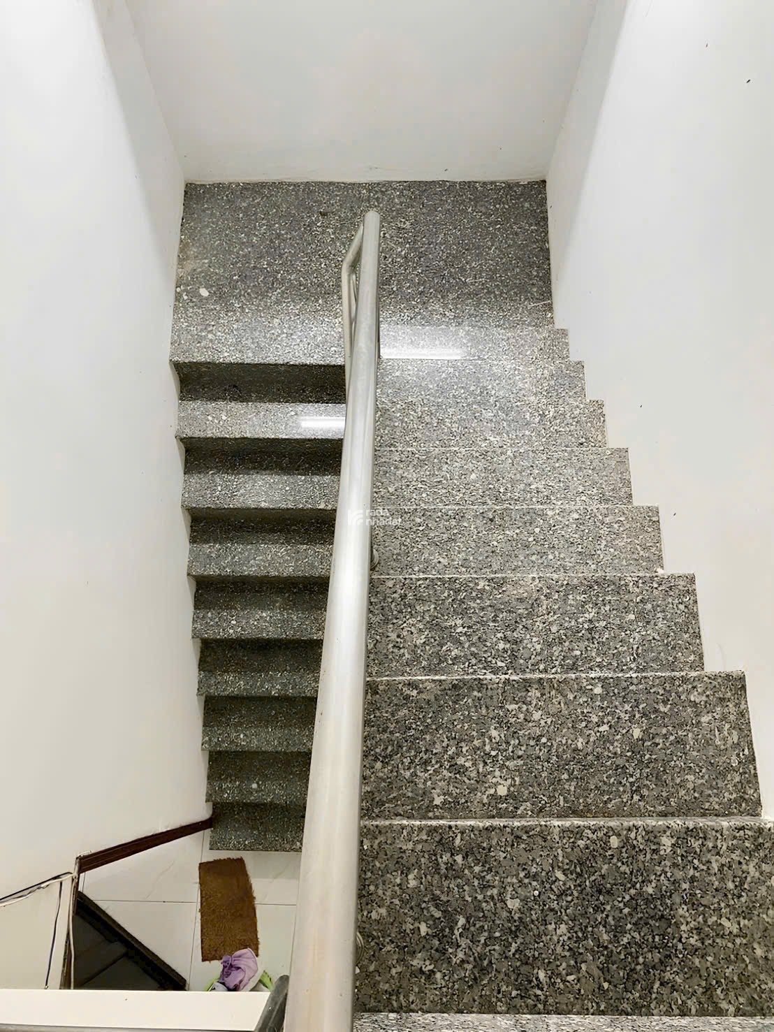 Nhà Đúc 3 Tầng - DT: 4x12 (48m2) - Hạ 1OOTr - Ngay Tân Sơn Nhì -- chỉ 4,x ty