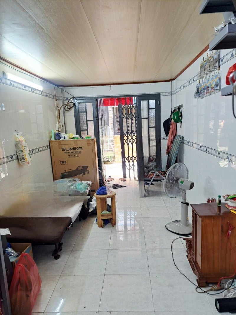 Bán nhà 16m2 không lộ giới - P5 Q11 2ty5. Sổ riêng, 2 tầng, 2pn.