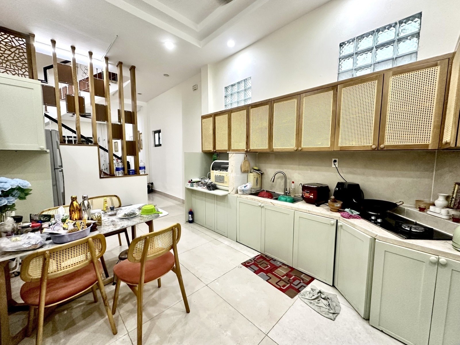 CHỦ GẤP BÁN NHÀ HUỲNH VĂN BÁNH - PHÚ NHUẬN GẦN MT - DT:80M2 (420) 4 TẦNG - CHỈ 11,5 TỶ