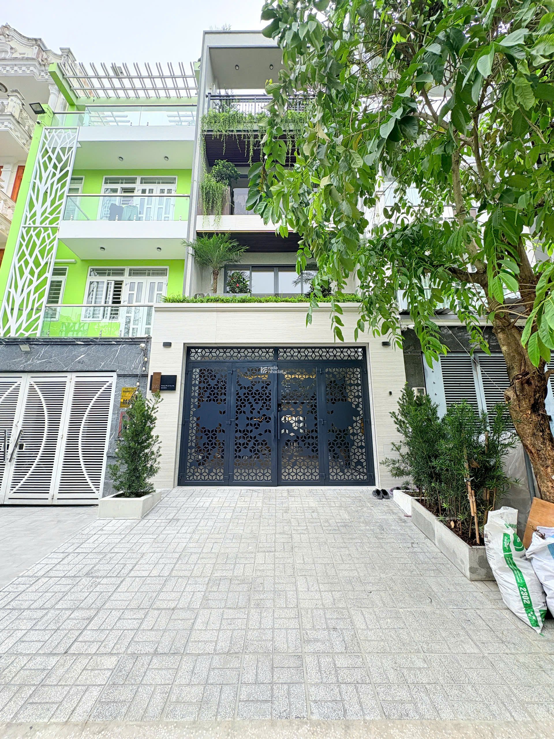 SIÊU PHẨM NHÀ PHỐ HIỆN ĐẠI CÓ THANG MÁY ĐƯỜNG 15M QUẬN 7