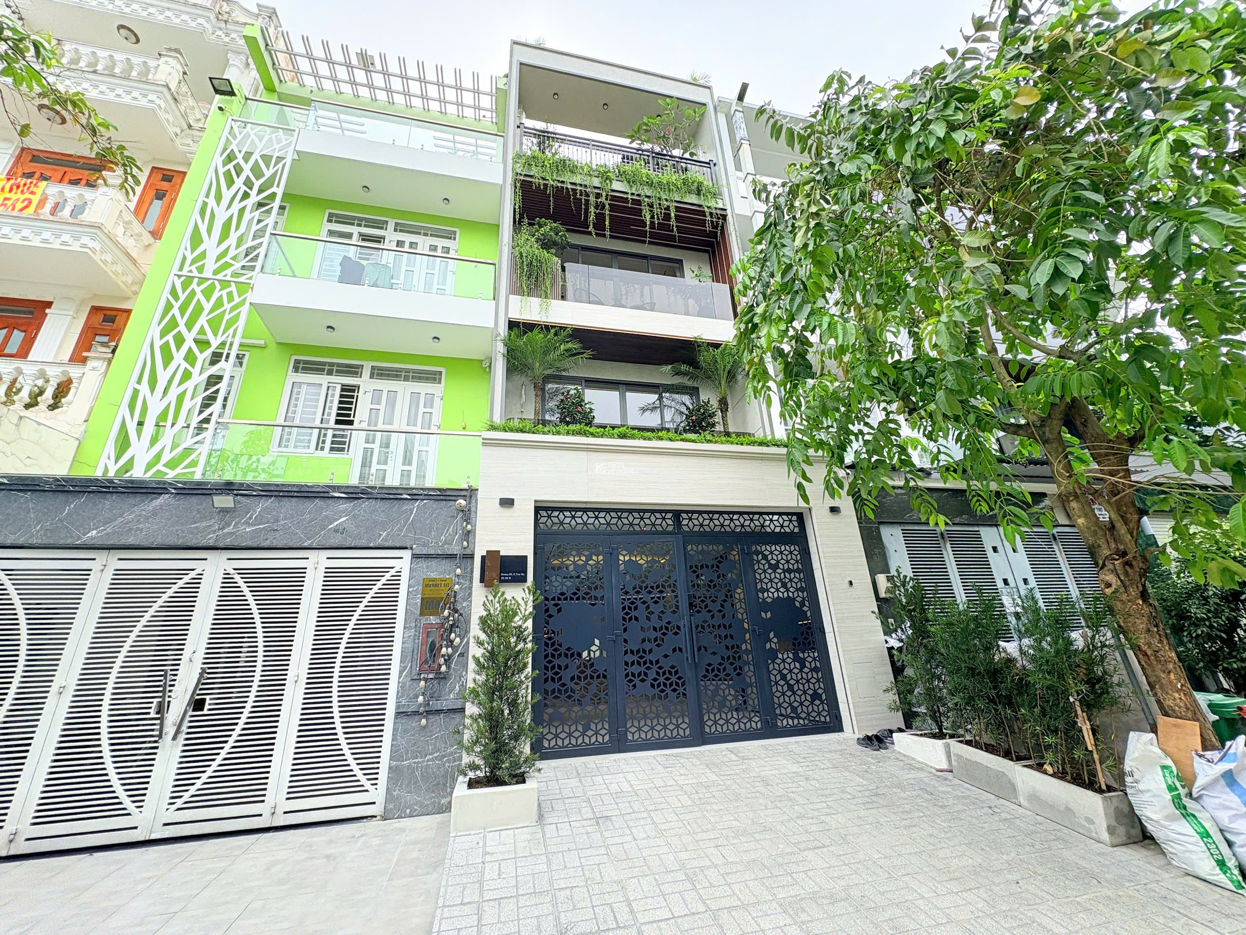 SIÊU PHẨM NHÀ PHỐ HIỆN ĐẠI CÓ THANG MÁY ĐƯỜNG 15M QUẬN 7