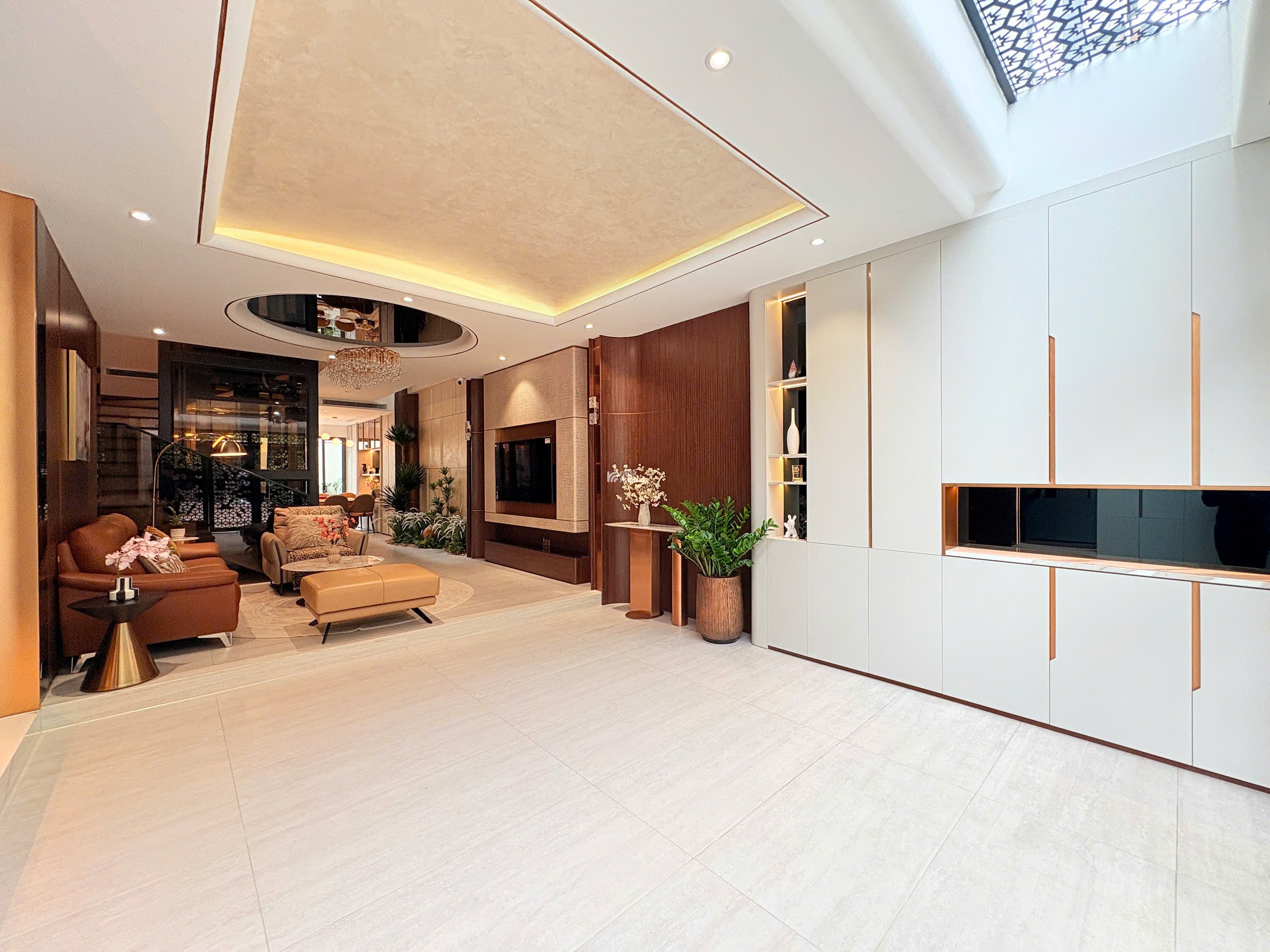 SIÊU PHẨM NHÀ PHỐ HIỆN ĐẠI CÓ THANG MÁY ĐƯỜNG 15M QUẬN 7