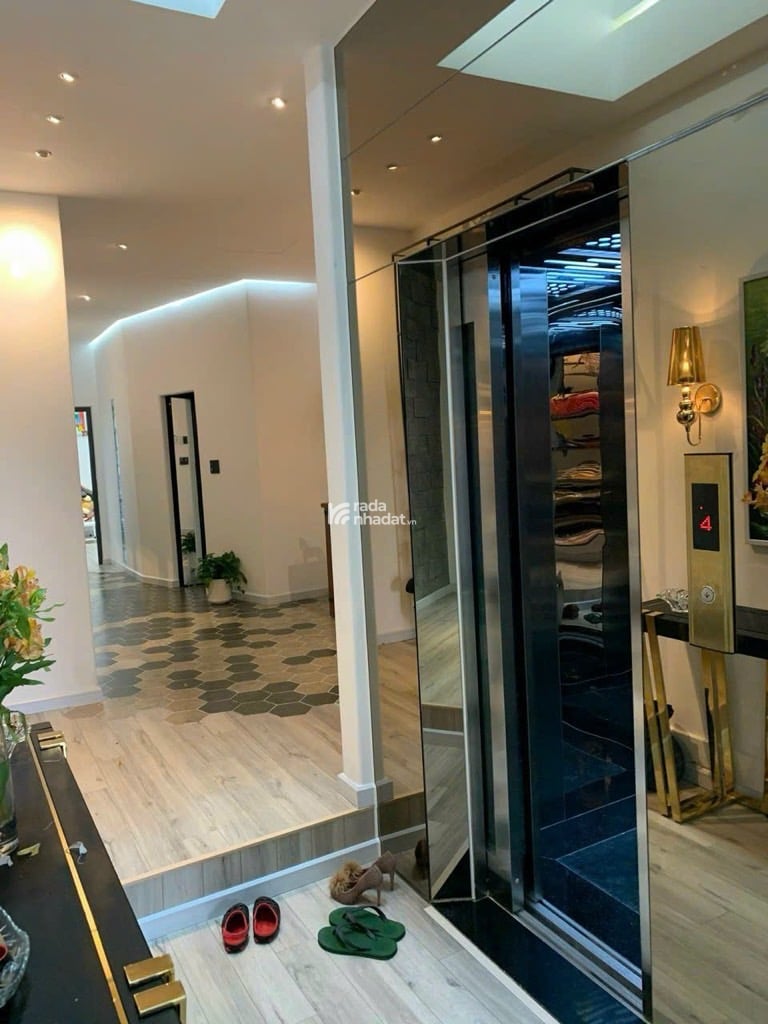 CHDV TÂN BÌNH - 7 TẦNG - 127M2 (4.5*30) - GẦN CHỢ PHẠM VĂN HAI - Ô TÔ TỚI NHÀ - ĐANG CHO THUÊ 90 Tr