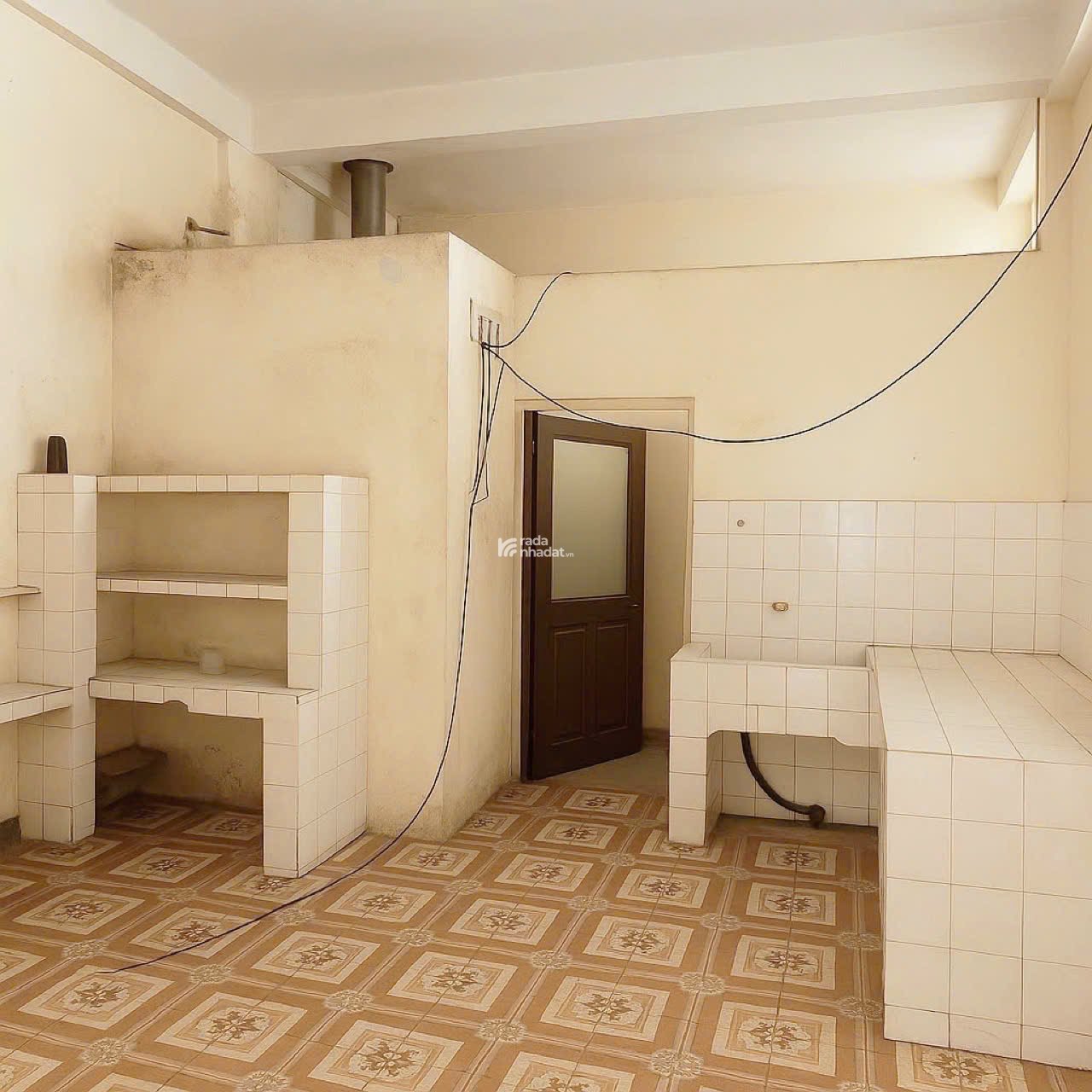 BÁN NHÀ CŨ HẺM XE HƠI TRƯỜNG CHINH, QUẬN TÂN BÌNH, DT 4 x 16.7 m, 3 TẦNG, GIÁ 10.5 TỶ