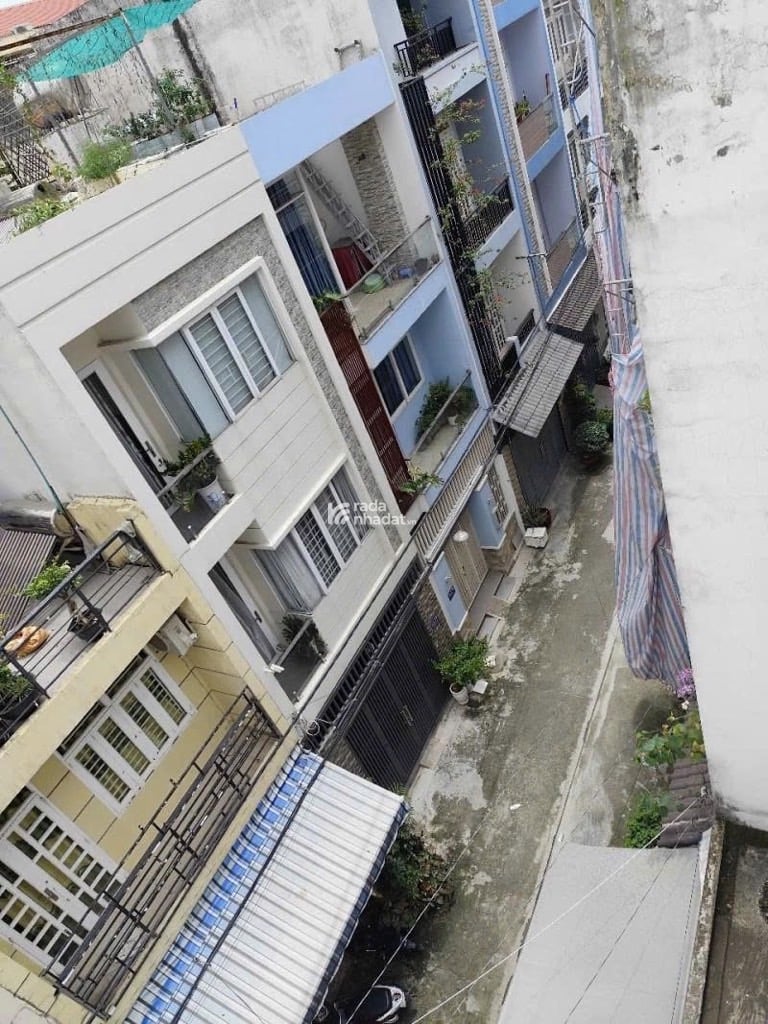 TRUNG TÂM TÂN PHÚ- HẺM 6M XE HƠI NGỦ TRONG NHÀ- NGANG 4.4M CÁCH 50M RA MẶT TIỀN NHỈNH 7TỶ