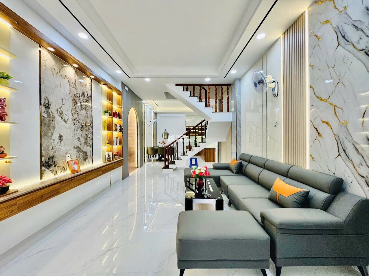 Bán nhà Bình Thạnh 67,2m2 giá 2 tỷ 590 triệu đường Nơ Trang Long, phường 13, Bình Thạnh