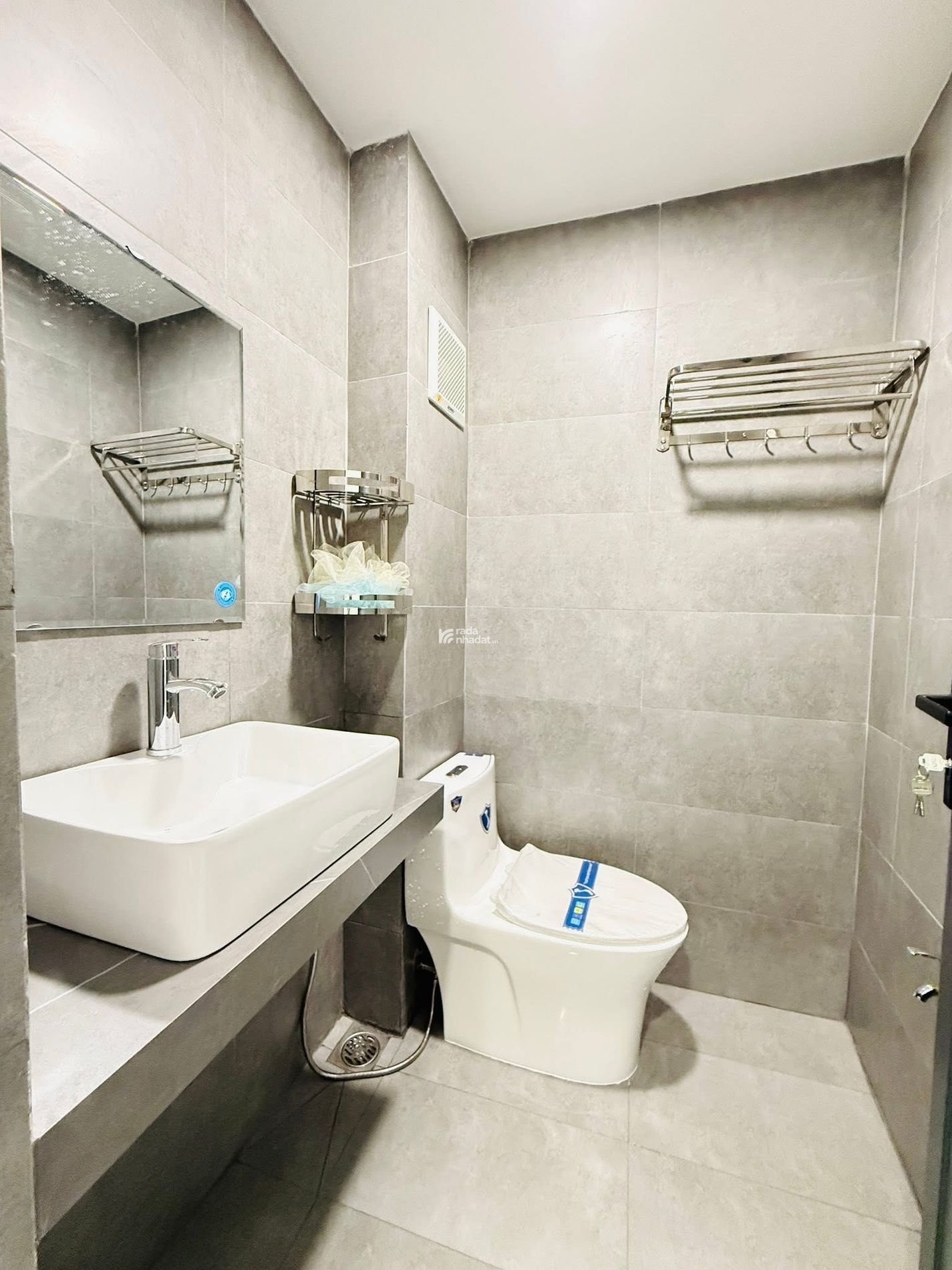 Bán nhà mới đẹp HXH 3 tầng Ni Sư Huỳnh Liên, Phường 10, Tân Bình chỉ 5.6 tỷ