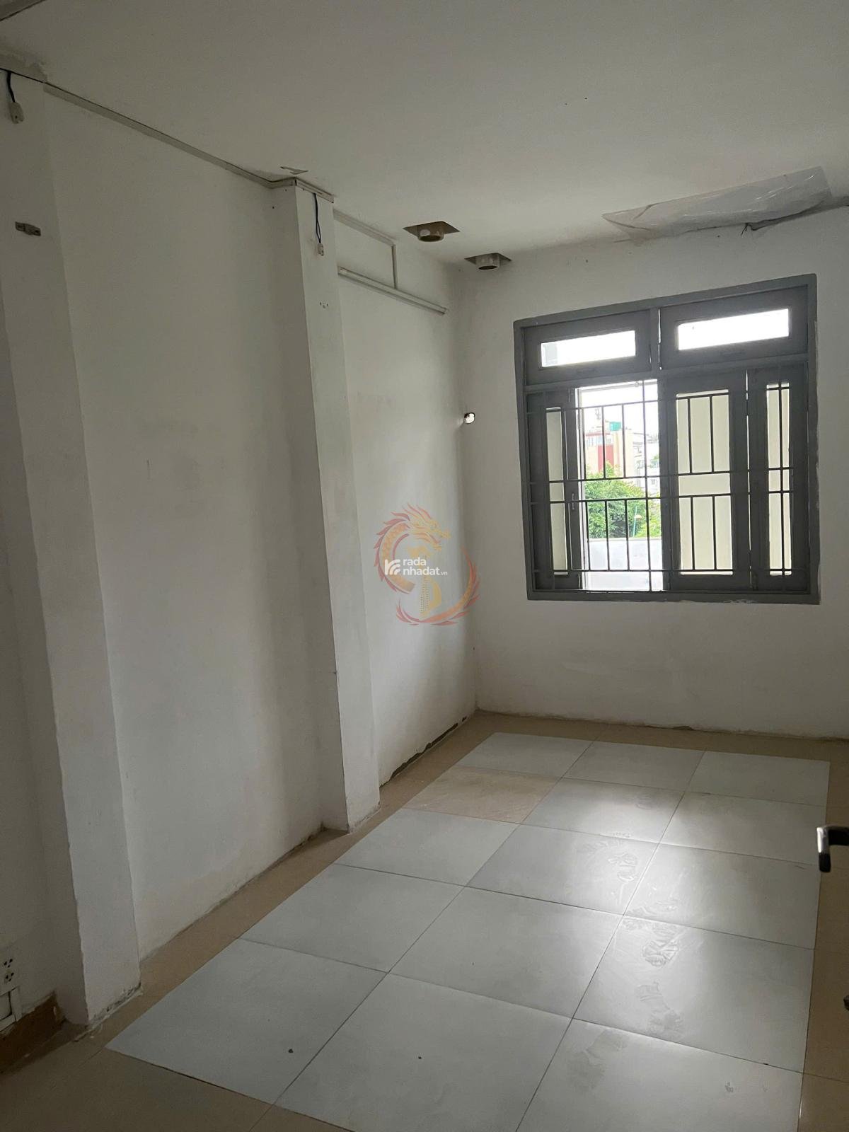 20 tỷ! Bán nhà MT Đ. Hoàng Sa, Q.3 4x17m 4 tầng